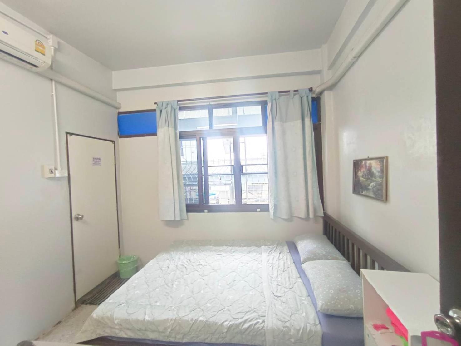 ห้องพักสุขสบายวังหลัง Bangkok Pokoj fotografie